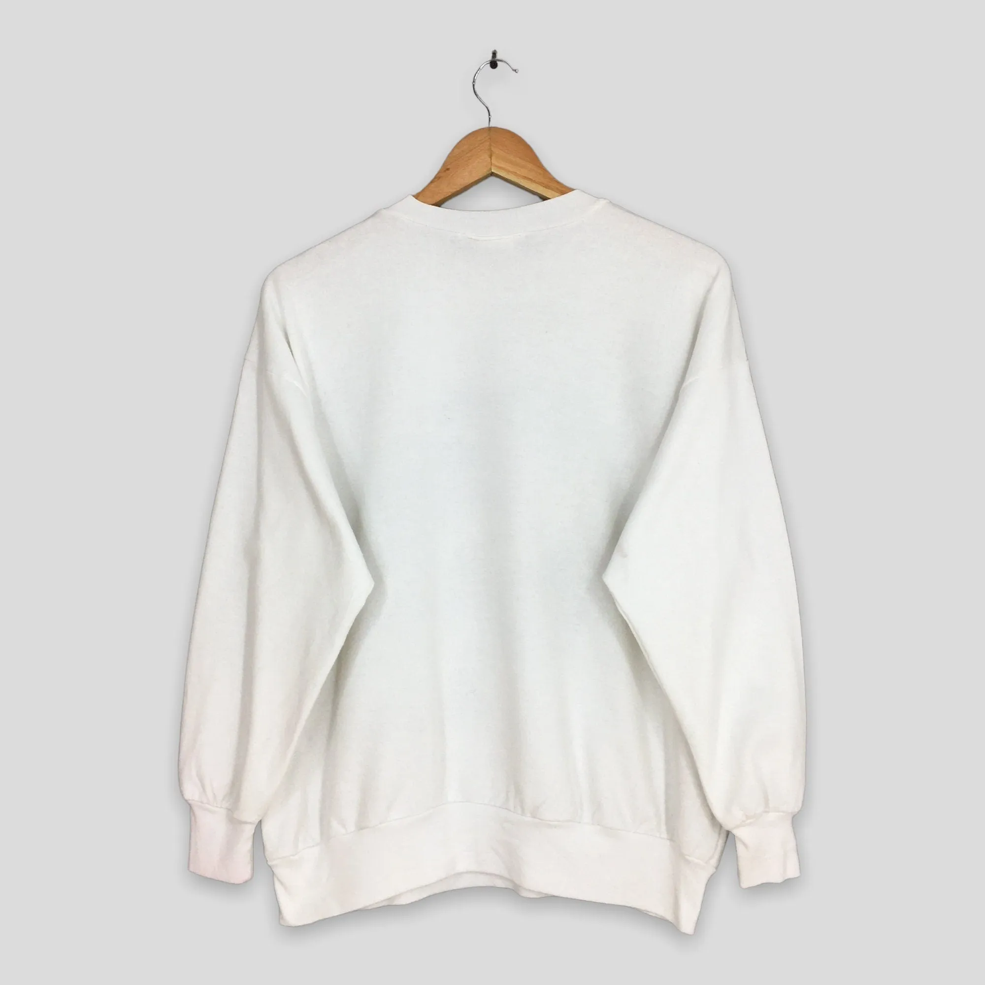 Cardinal Bird Farm View White Sweatshirt Large
