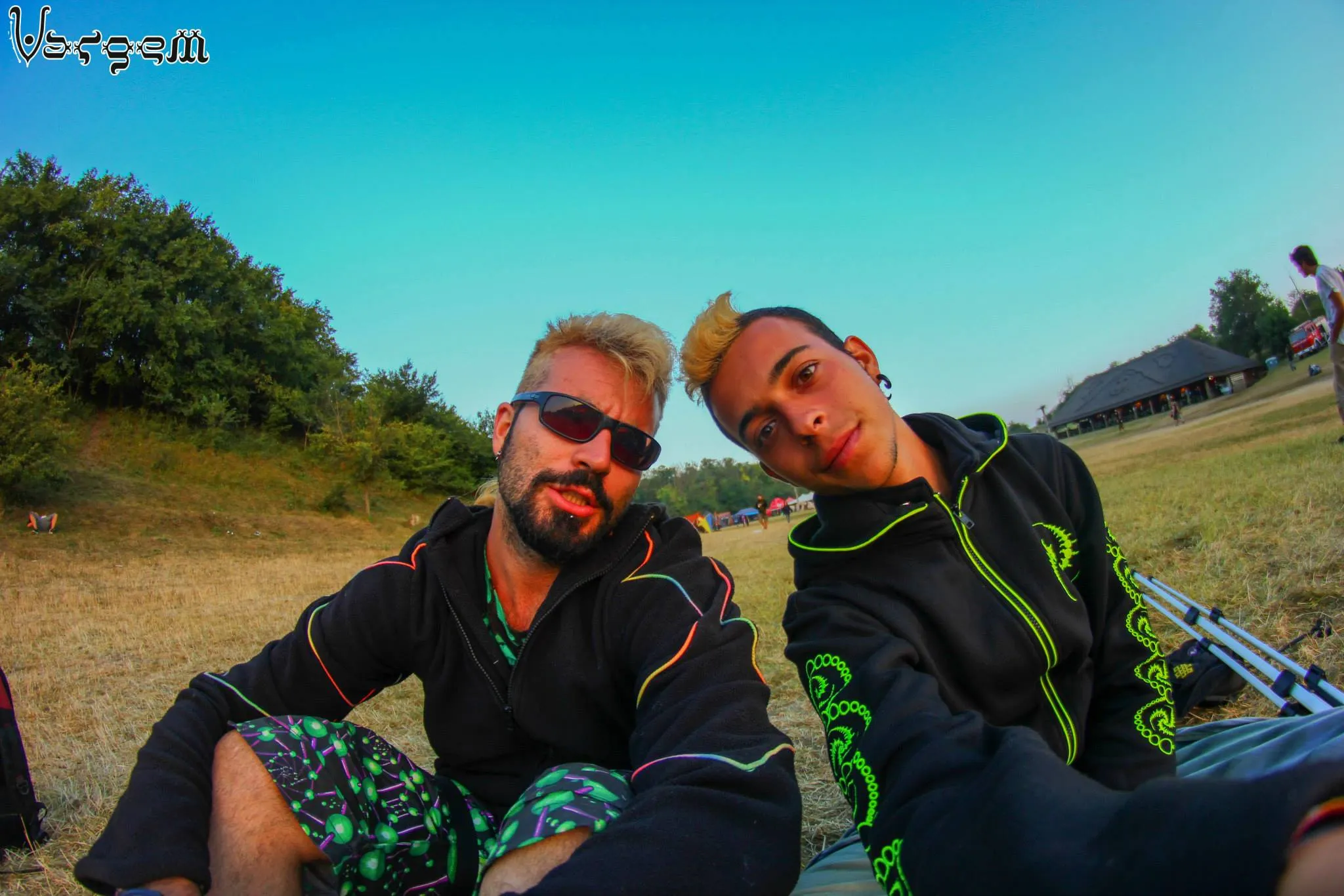 Morph Jacket Round Hood : Lime Triskelion